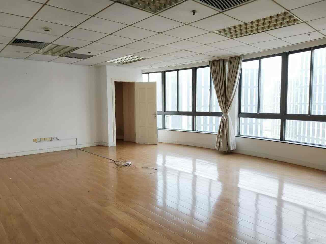 谷泰滨江大厦业主直租黄埔区房源，地理位置优越，交通便利
