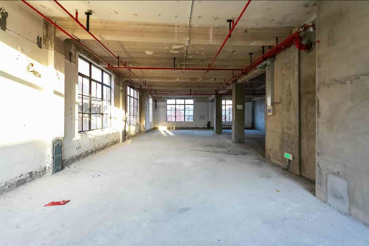 BAIwork 四川中路133号291平米办公室出租_10.13元/m²/天