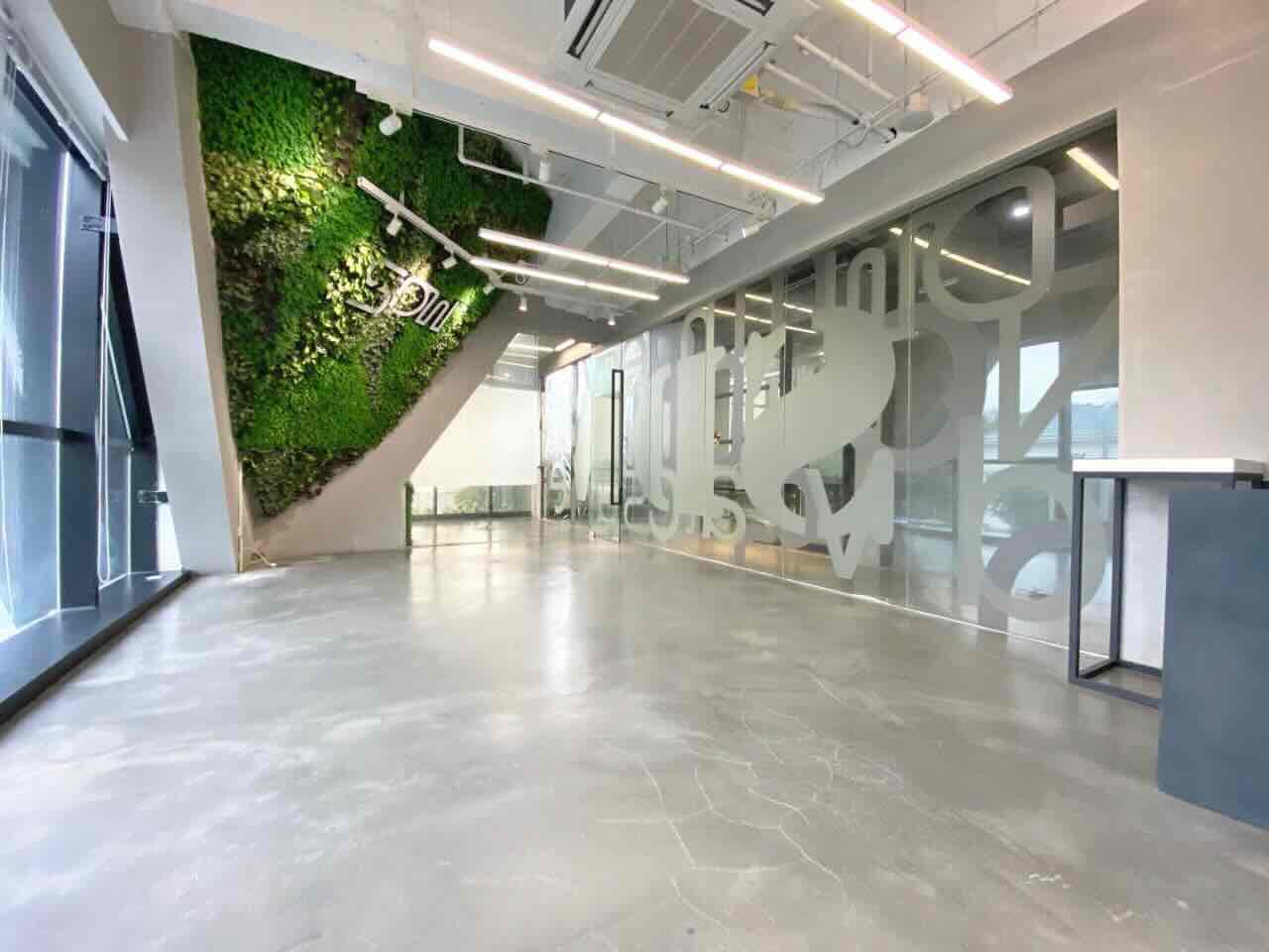 渡口空间外滩渡口空间　128平精装修办公室　一线江景