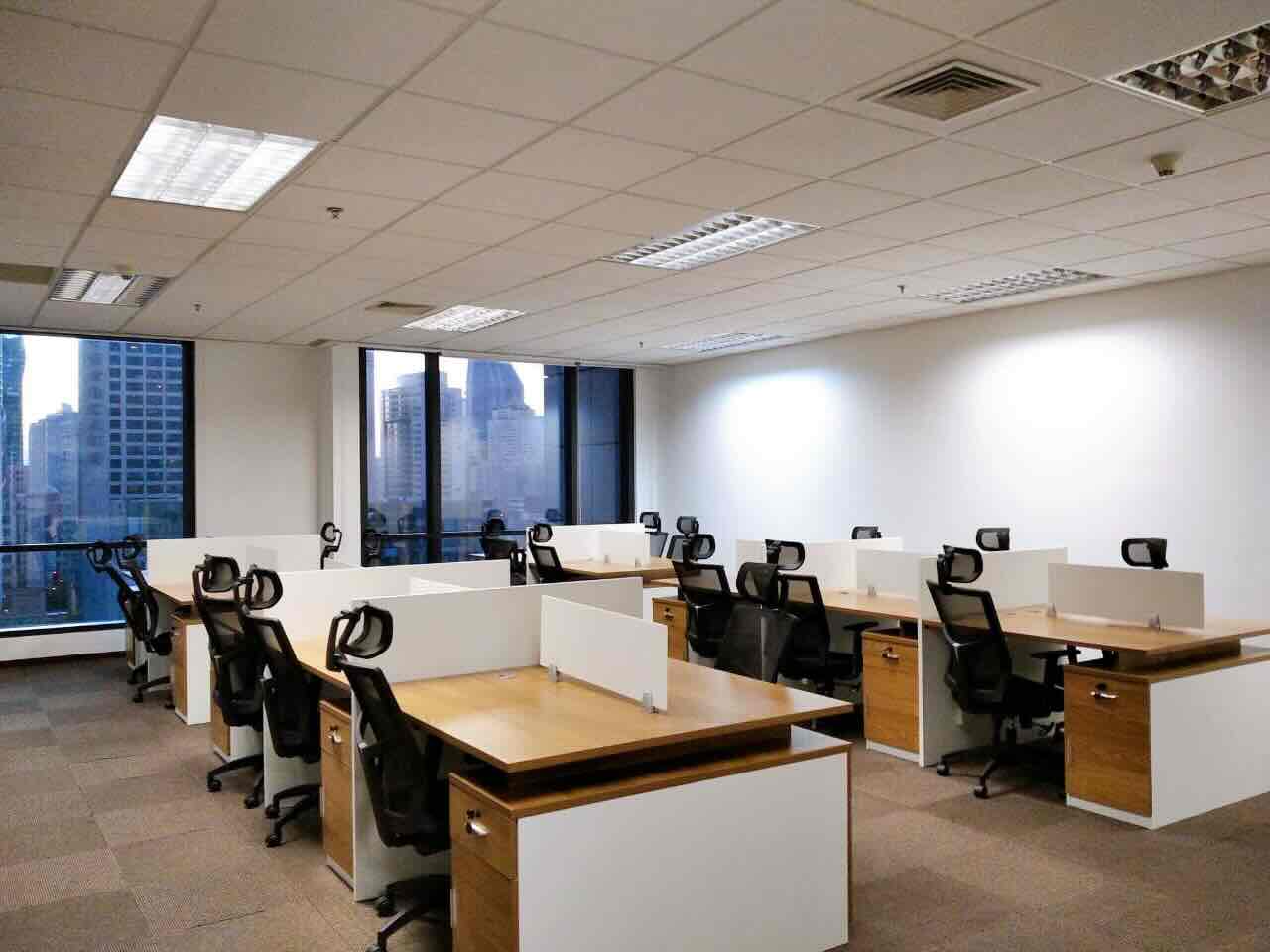 外滩　金外滩中心　高区精装带家具850平　看江