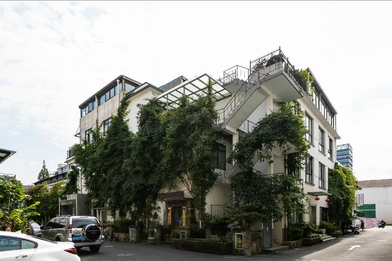 「万灵谷花园」写字楼出租_万灵谷花园办公室出租价格_万灵谷花园办公楼租金