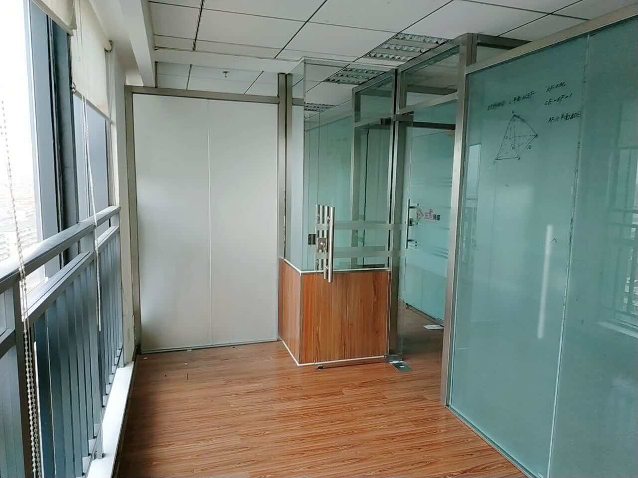 共和国际商务广场新静安（闸北） 共和国际商务广场 99平米 精装修