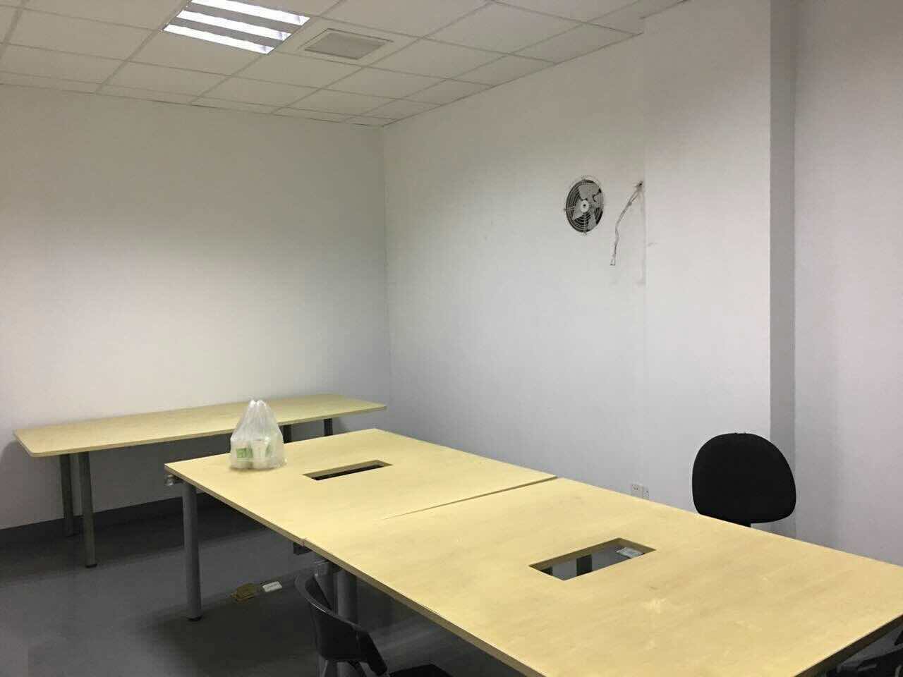 巨丰商务广场新静安（闸北） 巨丰商务广场 53平米 简装修