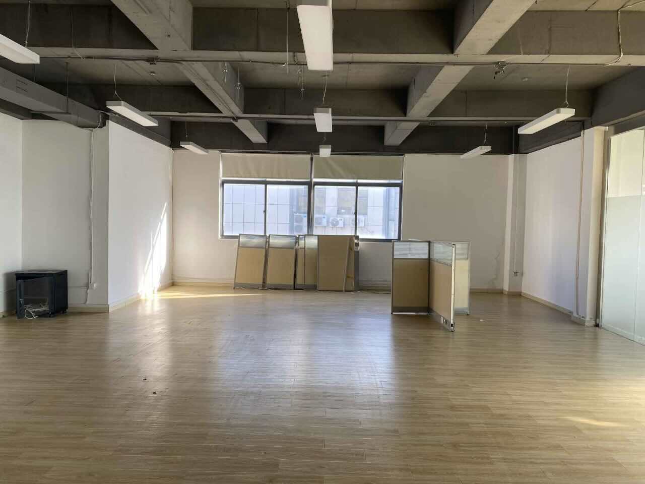 巨丰商务广场新静安（闸北） 巨丰商务广场 155平米 精装修