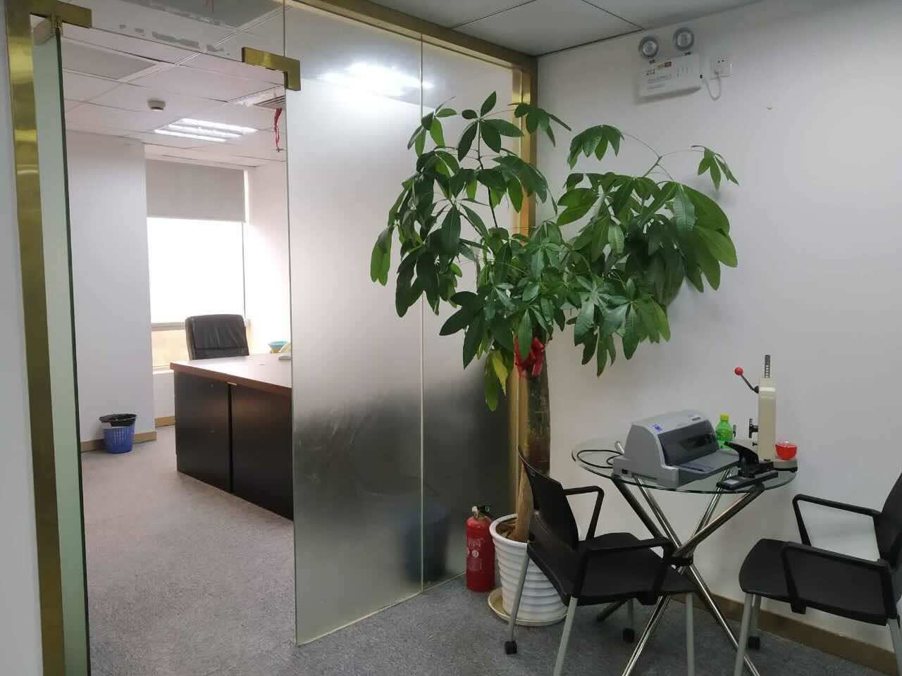 新梅大厦新静安（闸北） 新梅大厦 120平米 中等装修
