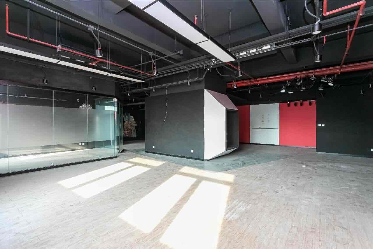飞马旅51center 园区130平米办公室出租_2.20元/m²/天