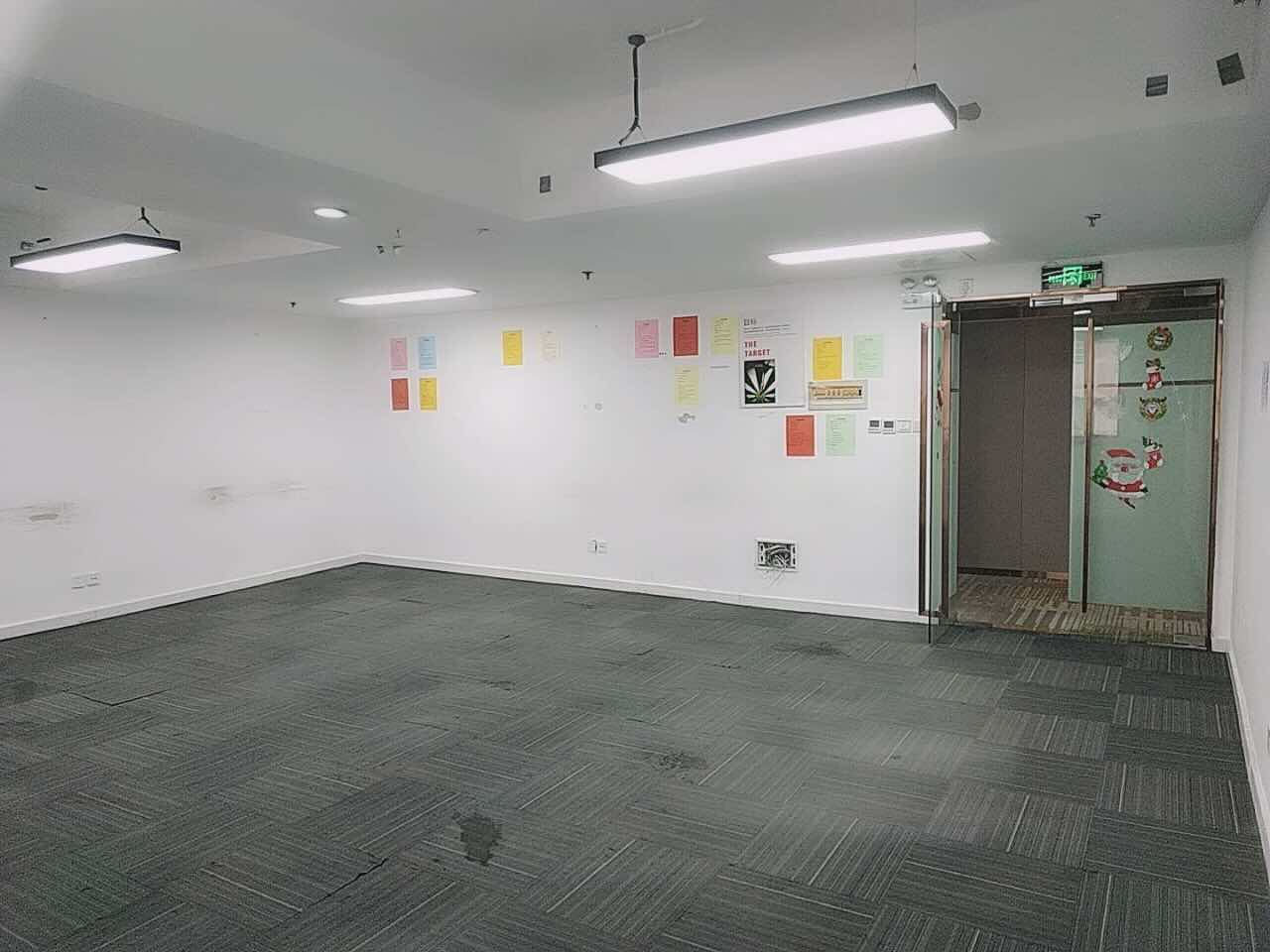 新梅华东大酒店82平米办公室出租_4.00元/m²/天
