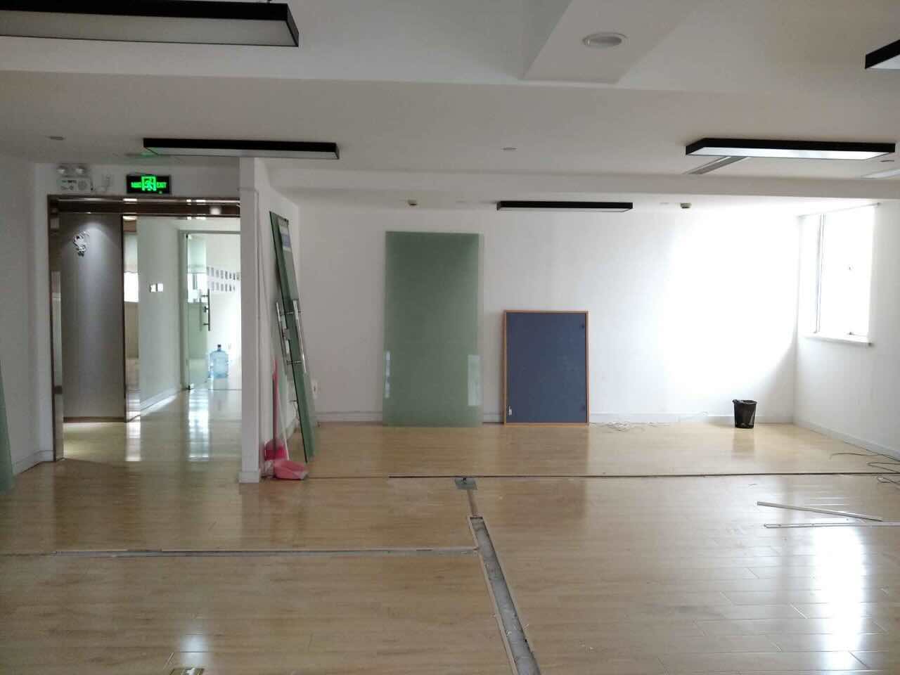 新梅华东大酒店新静安（闸北） 新梅华东大酒店 99平米 简装修