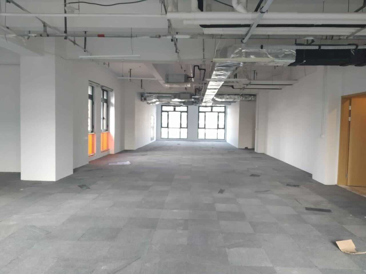 中建幸福空间370平米办公室出租_3.60元/m²/天