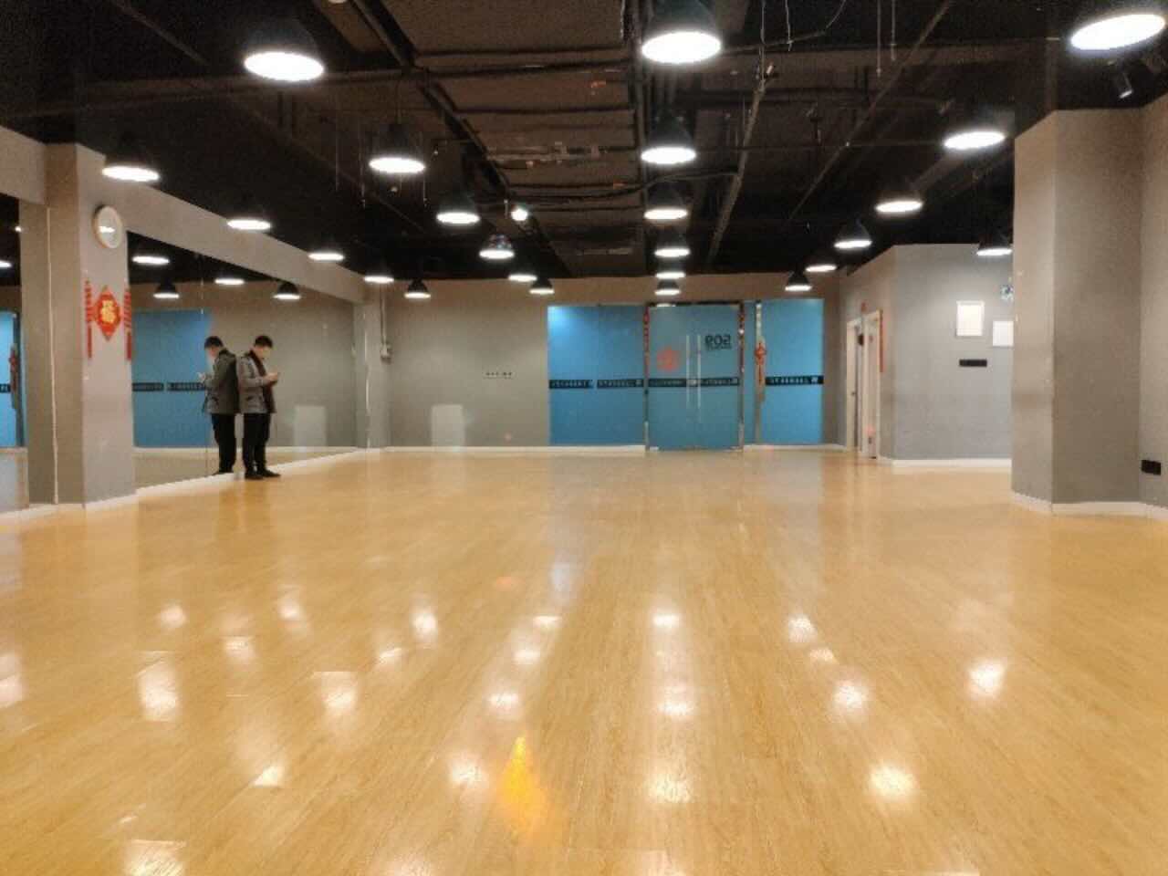 新静安（闸北） 飞马旅51center 园区 274平米 中等装修