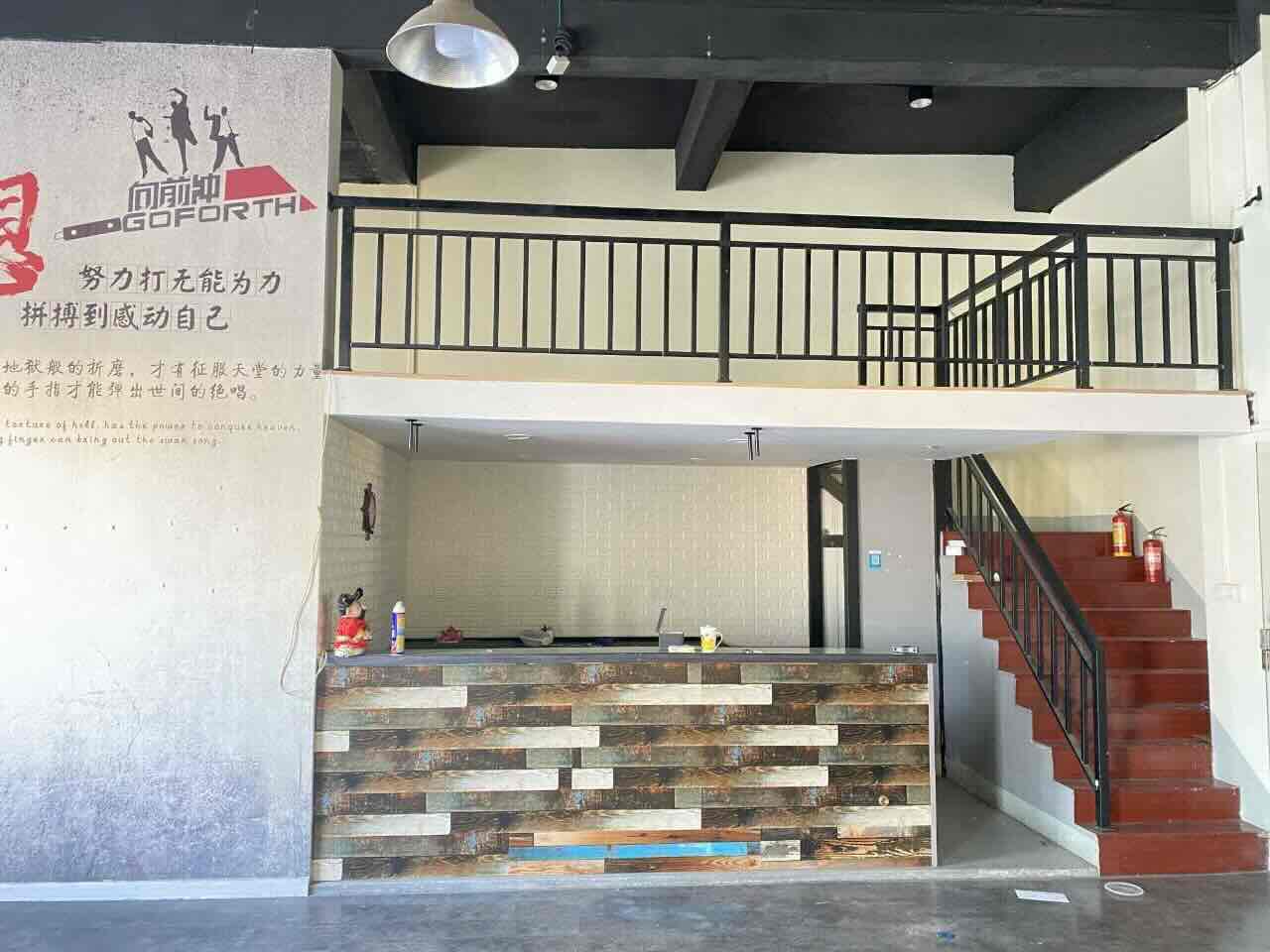 新静安（闸北） 巨丰商务广场 181平米 简装修