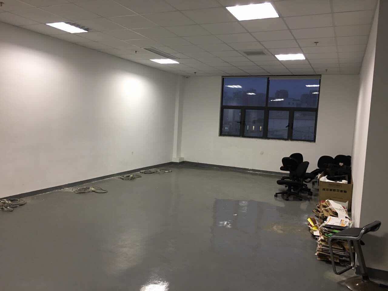 新静安（闸北） 巨丰商务广场 52平米 中等装修