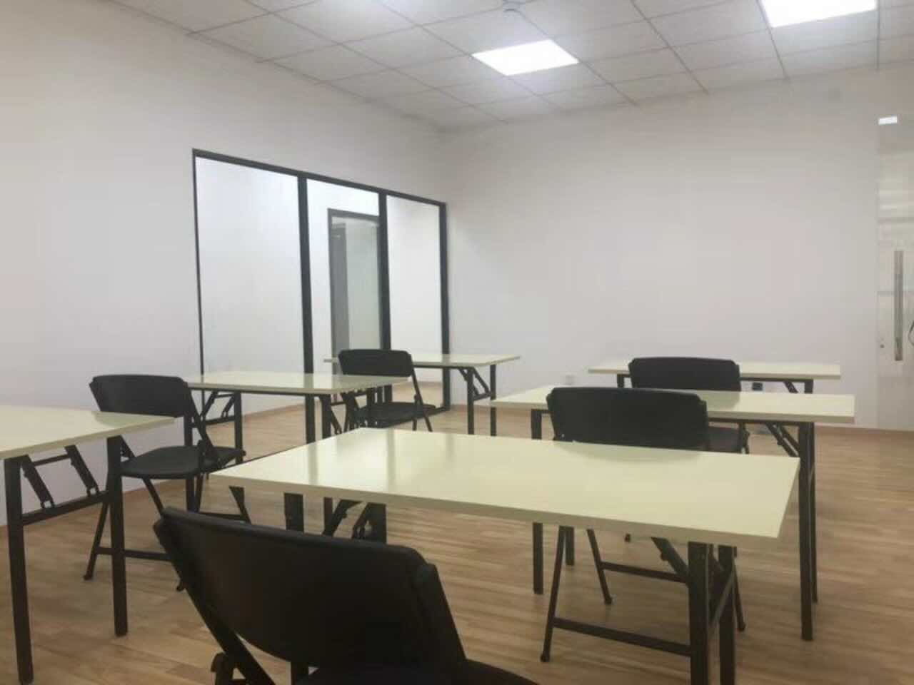 新静安（闸北） 巨丰商务广场 272平米 中等装修
