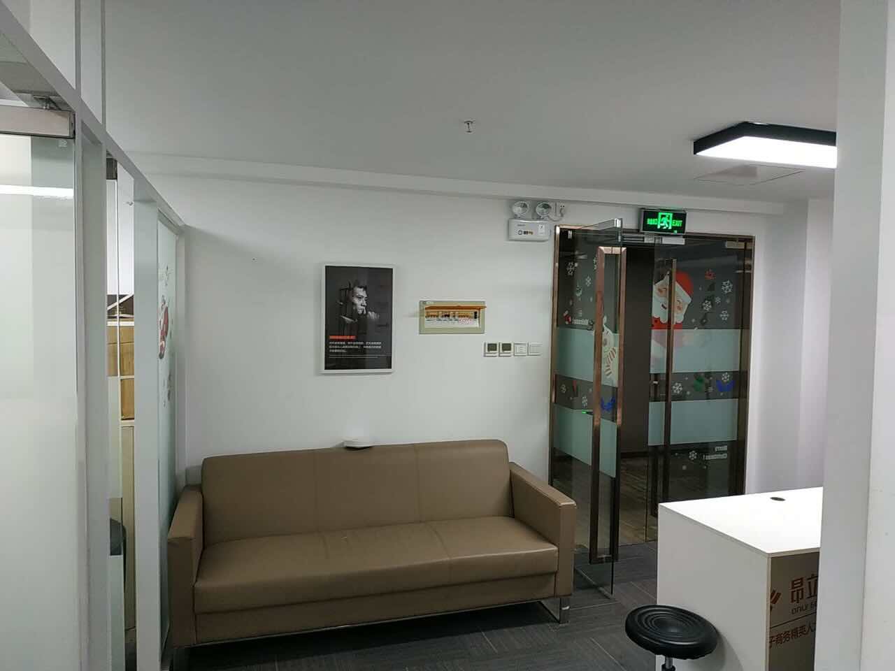 新梅华东大酒店新静安（闸北） 新梅华东大酒店 87平米 豪华装修