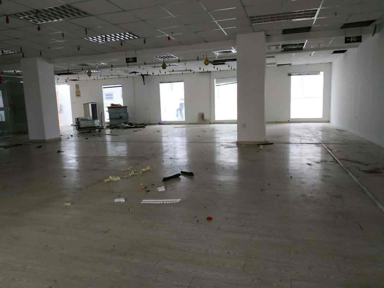 巨丰商务广场新静安（闸北） 巨丰商务广场 330平米 简装修