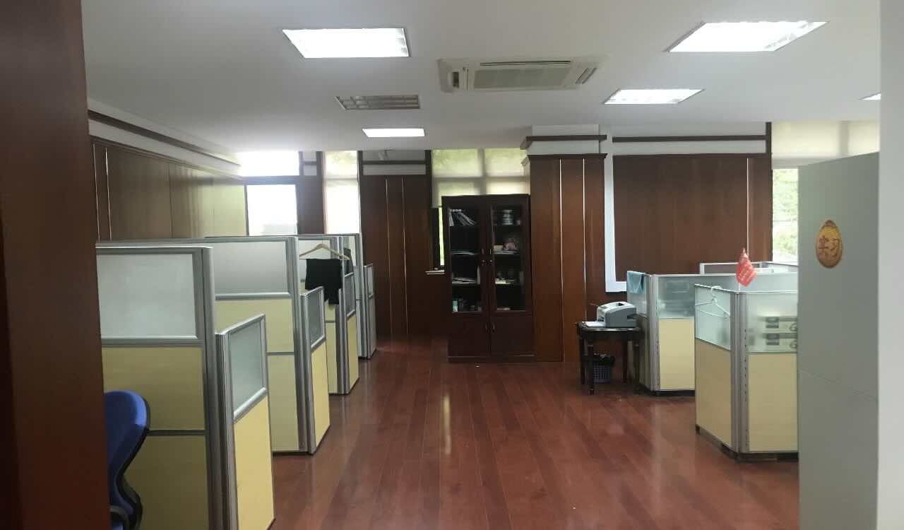 东方环球企业中心新静安（闸北） 东方环球企业中心 323平米 精装修