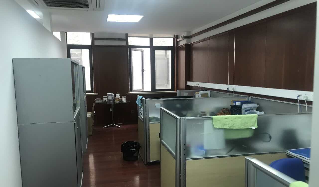 东方环球企业中心新静安（闸北） 东方环球企业中心 323平米 精装修
