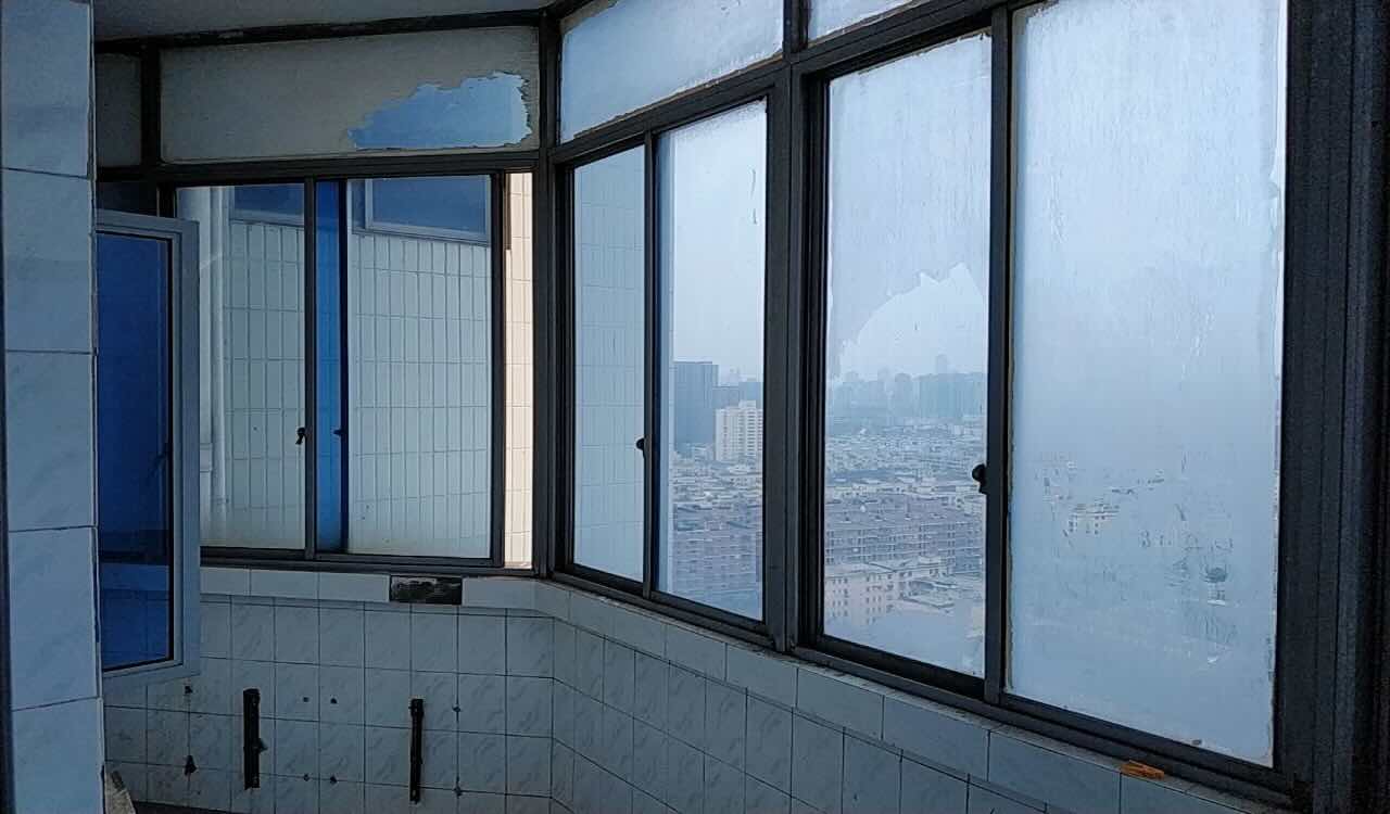 申航大厦120平米办公室出租_2.20元/m²/天