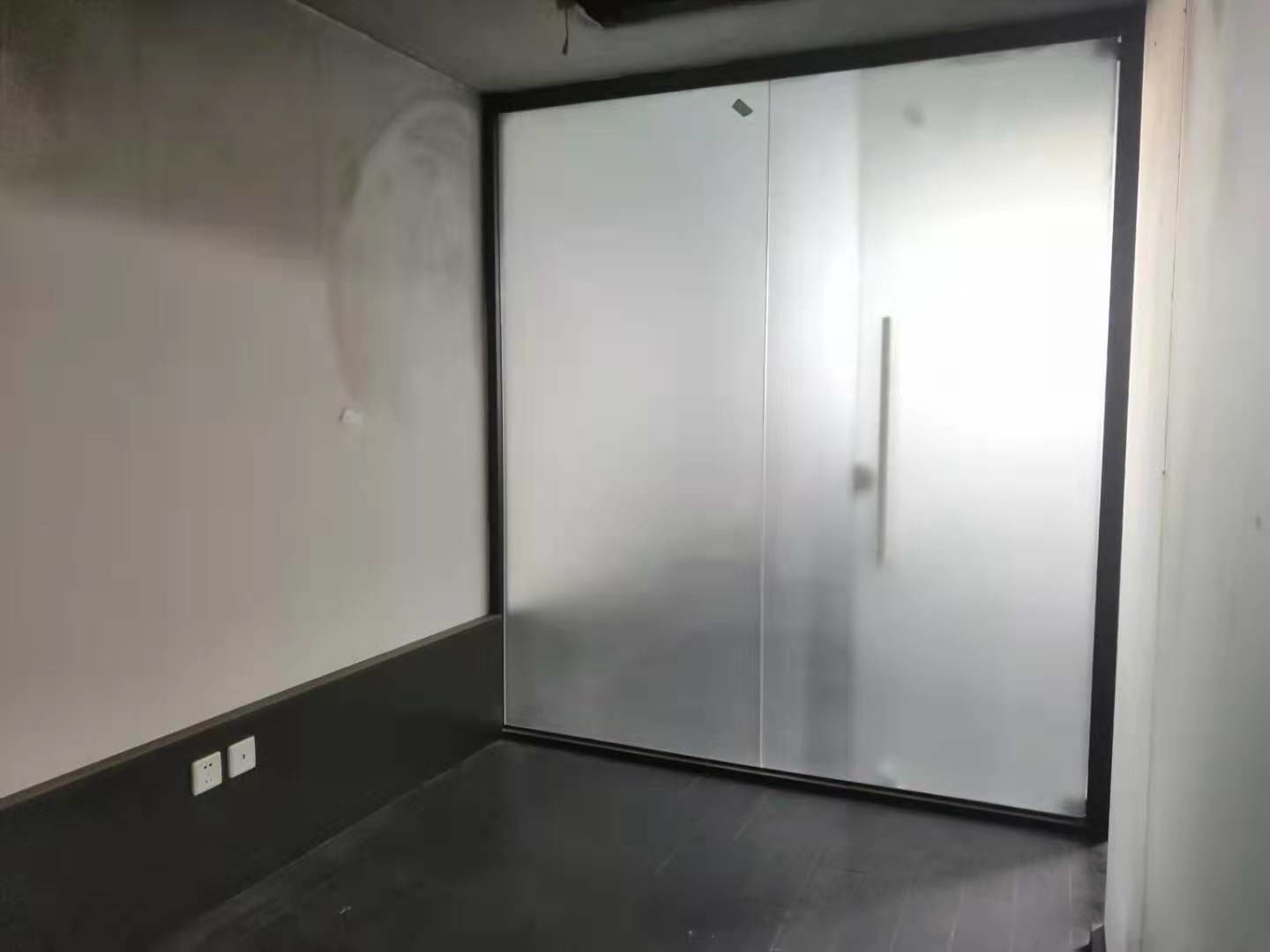 名仕街创意园区新静安（闸北） 名仕街创意园区 107平米 精装修