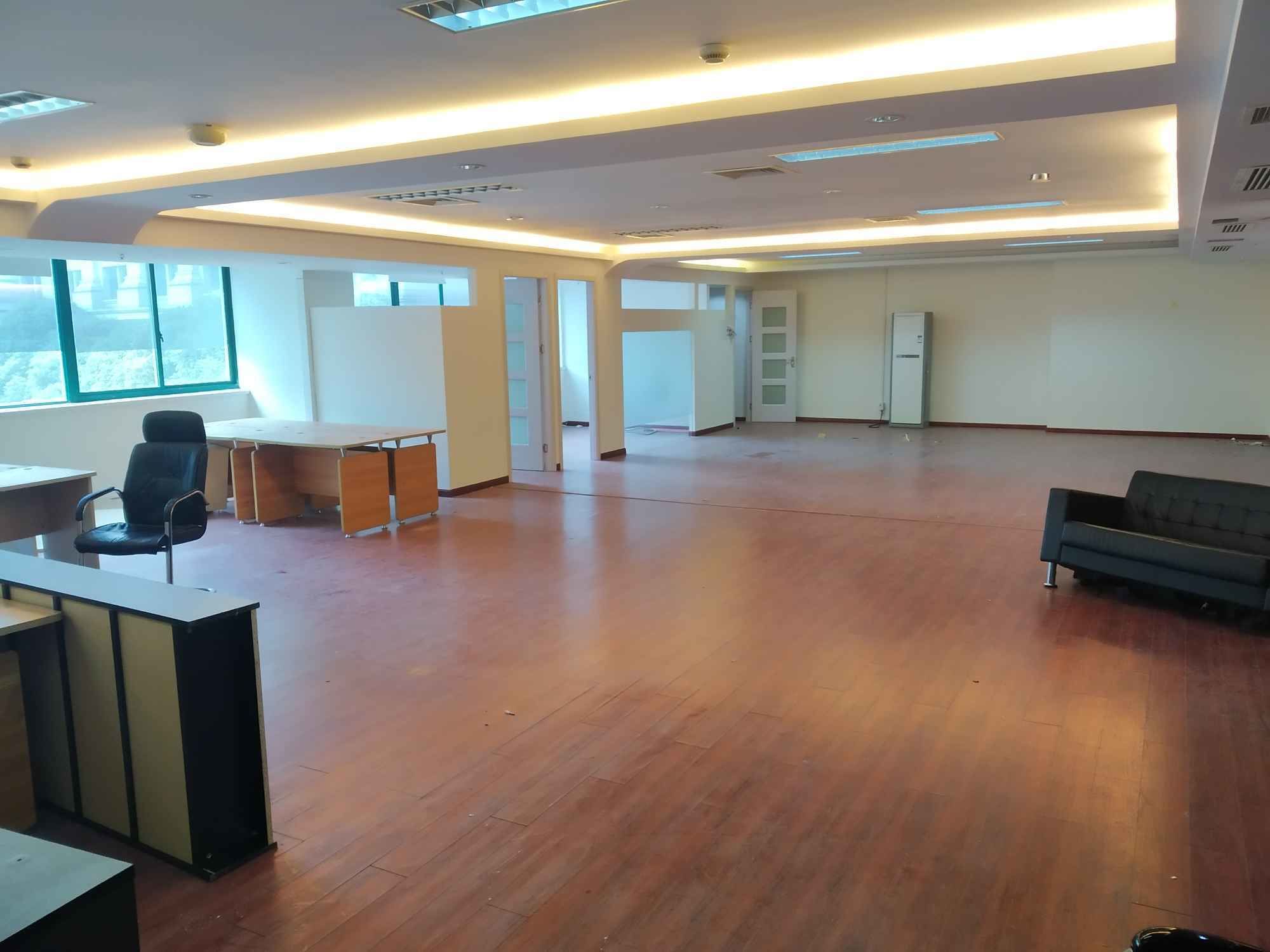 E构产业园区新静安（闸北） E构产业园区 234平米 精装修