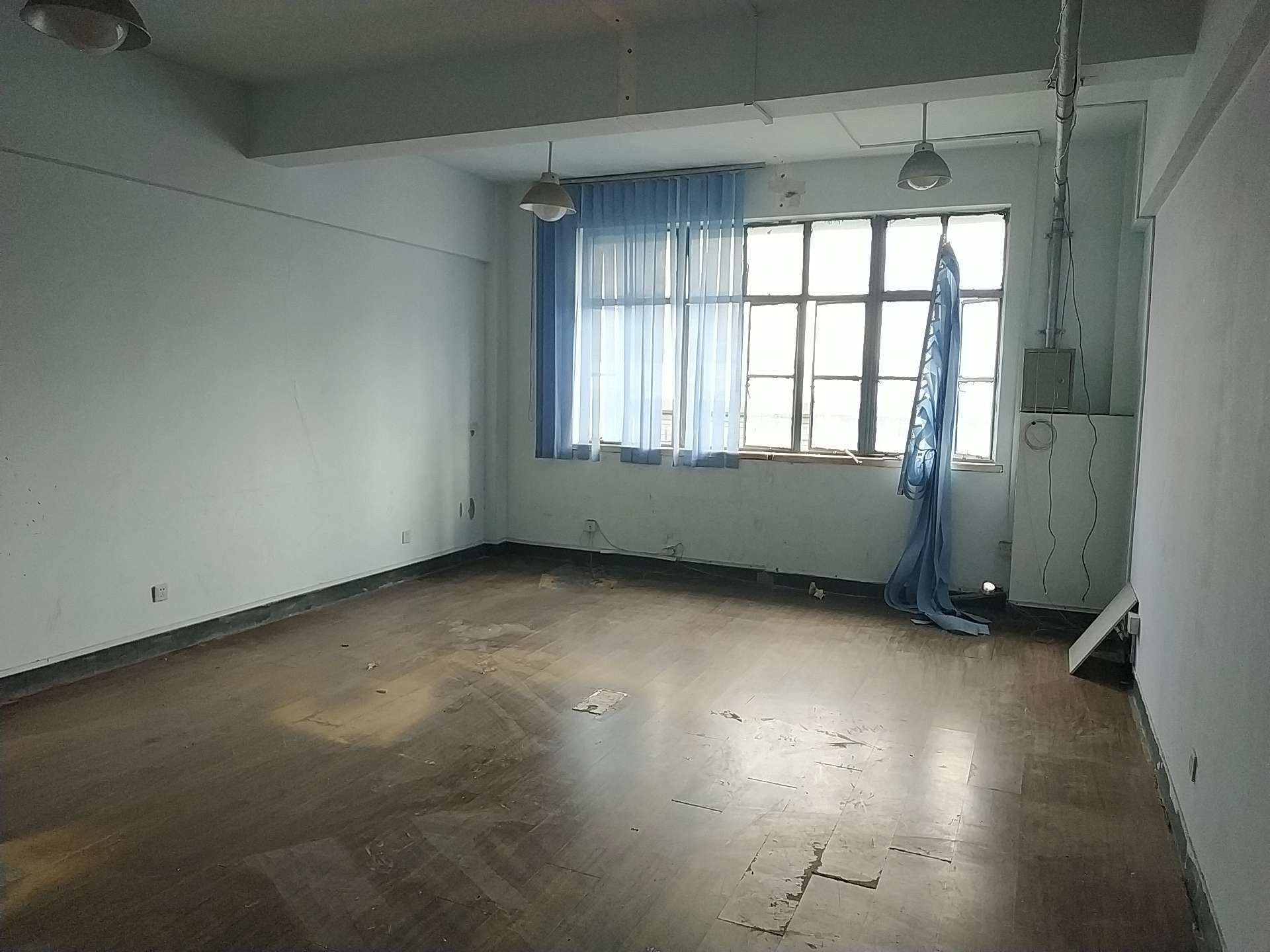 晟泓商务楼杨浦 晟泓商务楼 57平米 中等装修