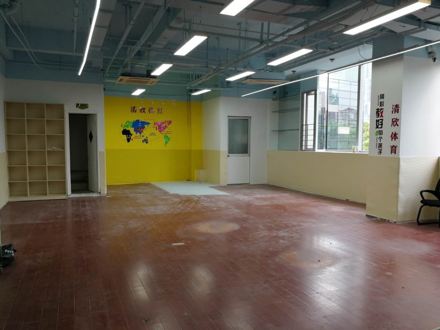 和兴大厦820平米办公室出租_3.00元/m²/天