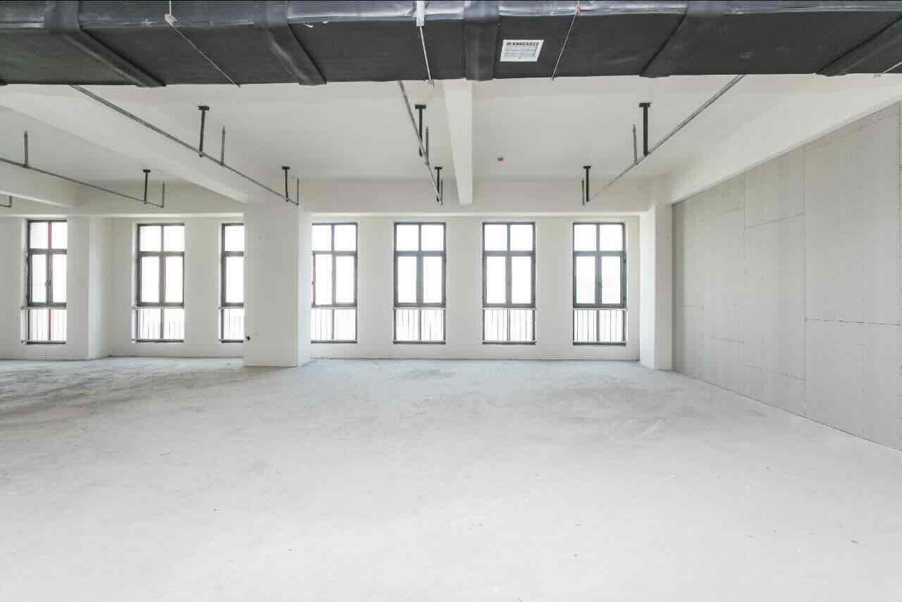 近铁虹桥中心133平米办公室出租_3.00元/m²/天