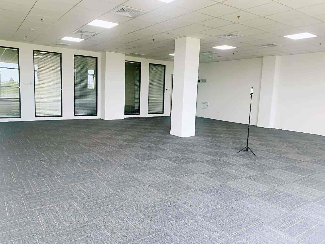 陇盛大厦183平米办公室出租_2.50元/m²/天