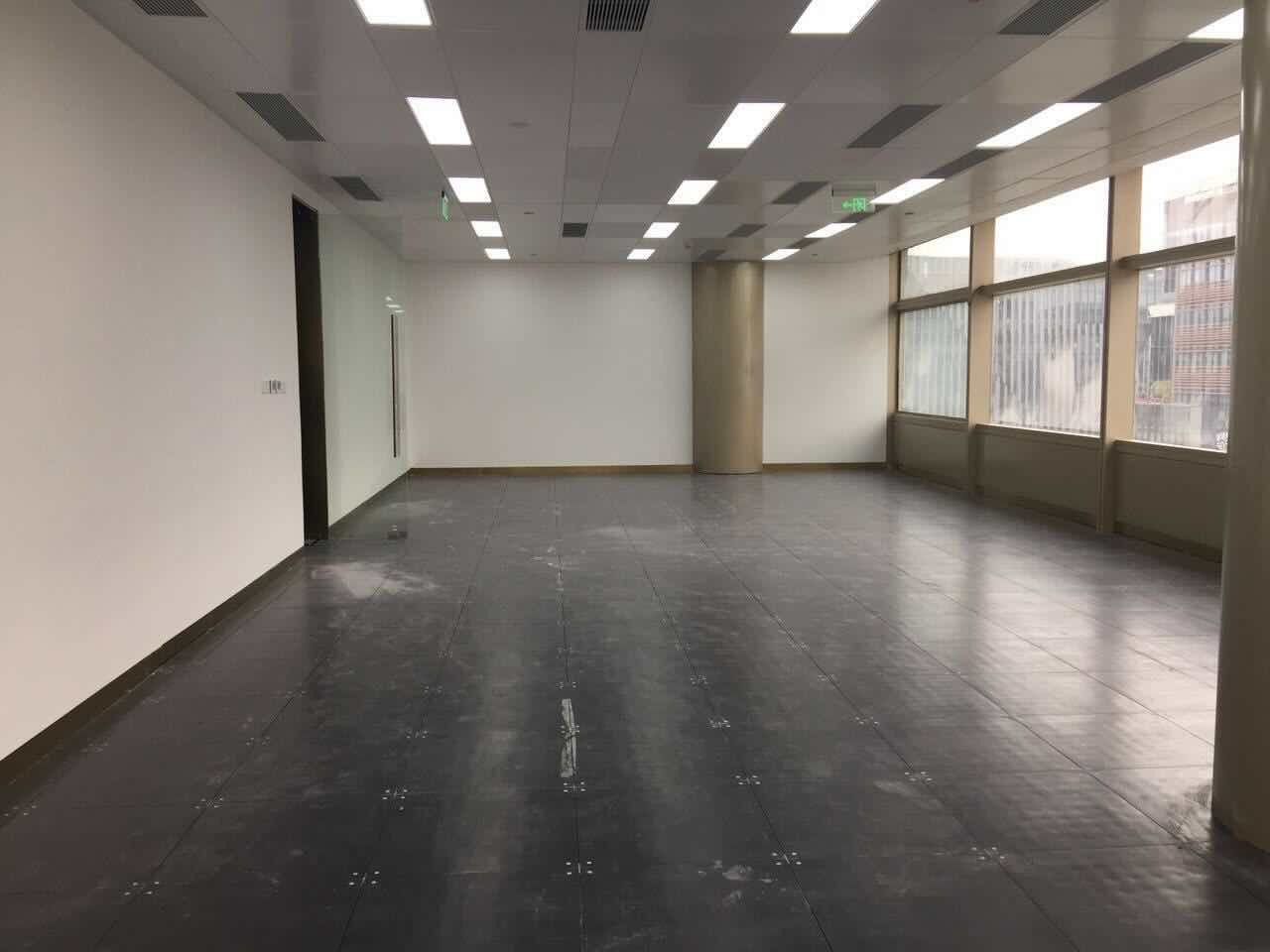 虹桥万通中心384平米办公室出租_5.80元/m²/天