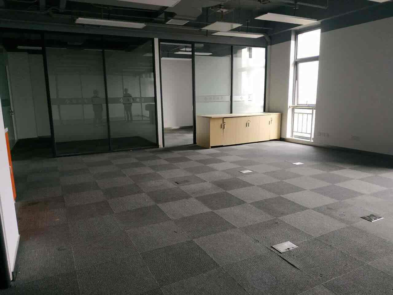 中环科技园闵行 中环科技园 256平米 中等装修