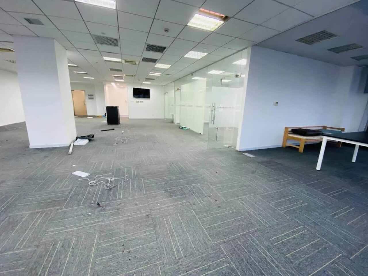 上海丽婴房营运总部大楼闵行 上海丽婴房营运总部大楼 334平米 中等装修
