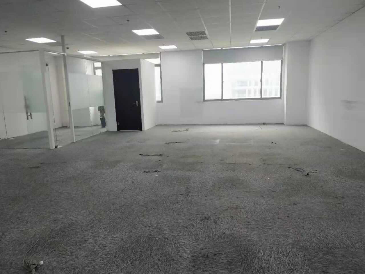 银石科技商务园264平米办公室出租_3.80元/m²/天