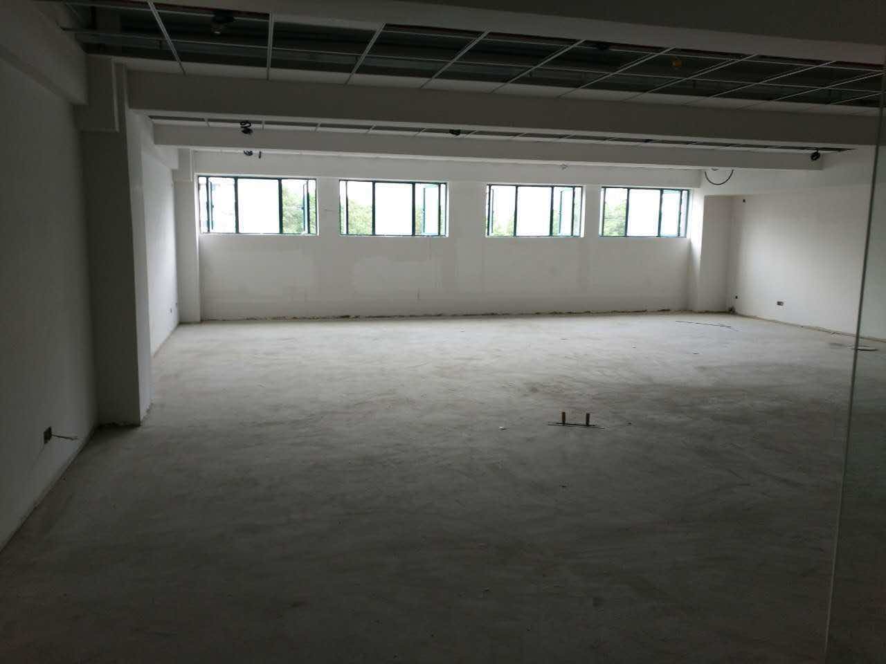 福克斯（沪光东路店）闵行 福克斯（沪光东路店） 96平米 简装修
