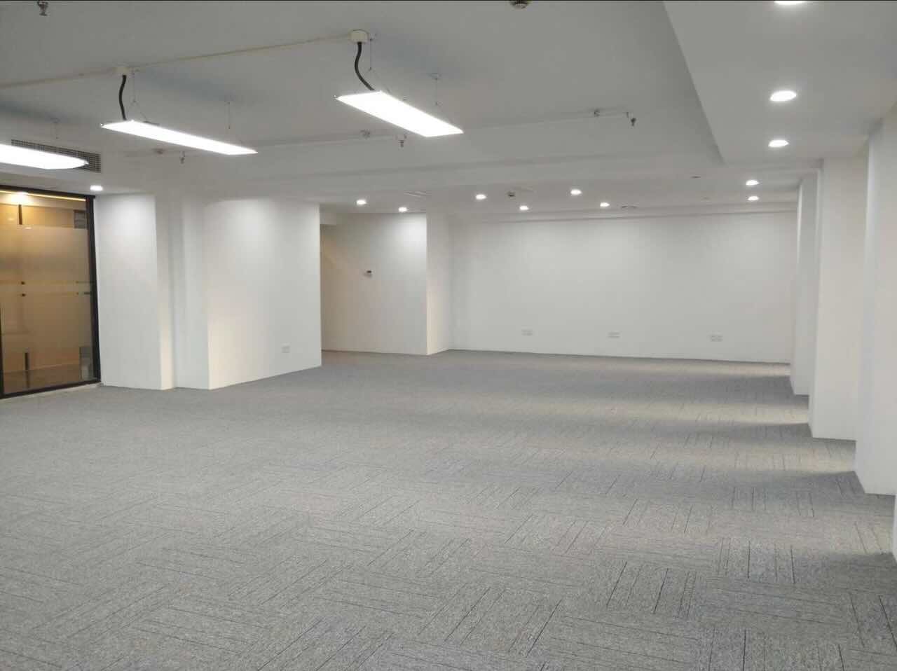中展大厦240平米办公室出租_2.80元/m²/天