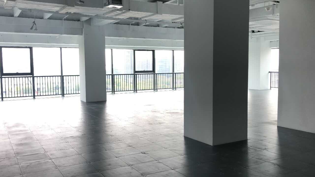 龙湖上海闵行蓝海引擎299平米办公室出租_2.60元/m²/天