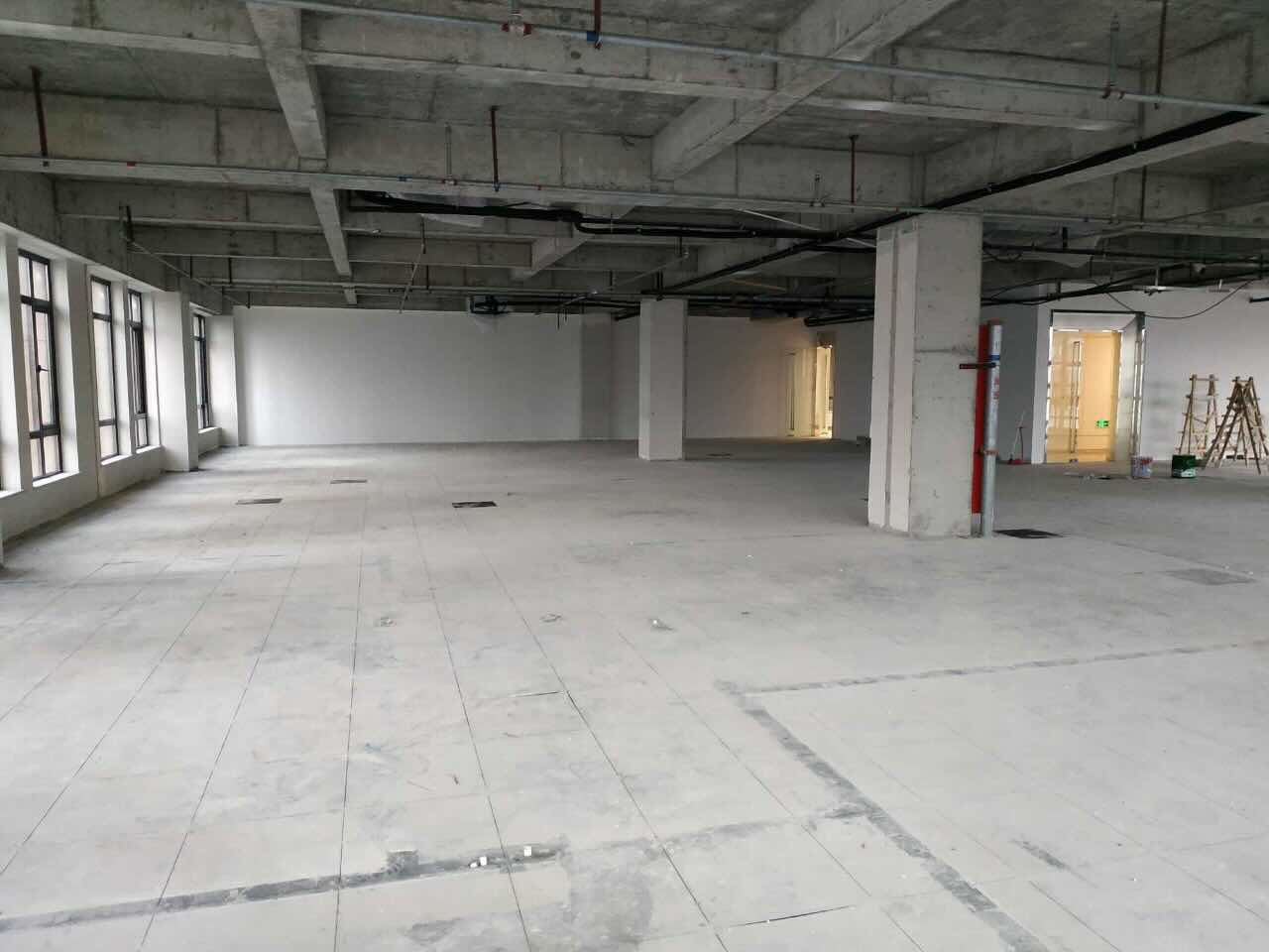 闵行 东苑丽宝广场 347平米 简装修