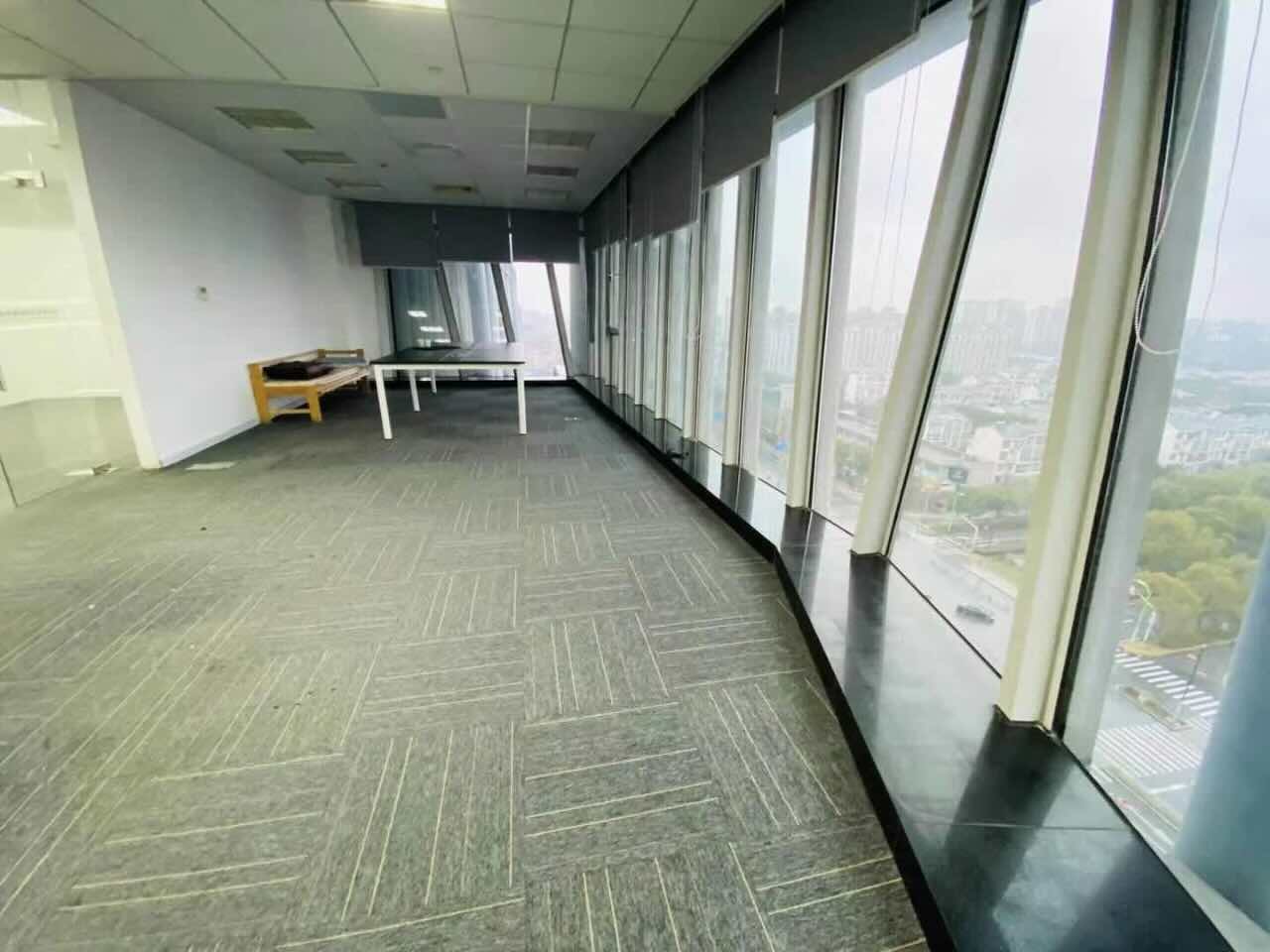 上海丽婴房营运总部大楼闵行 上海丽婴房营运总部大楼 334平米 中等装修