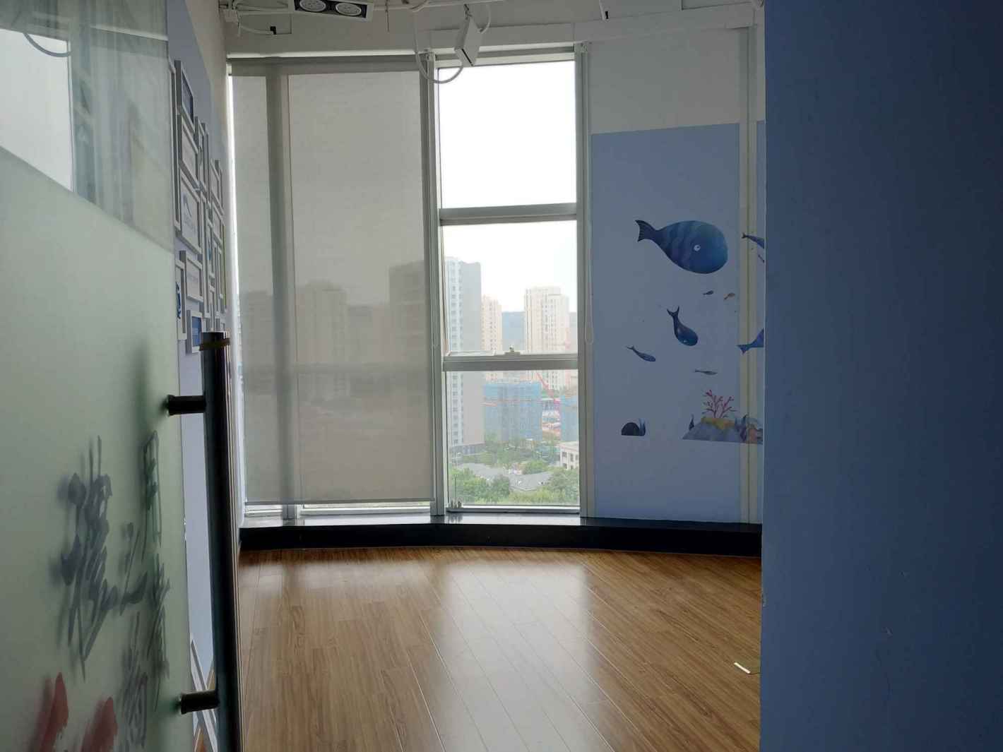 近铁城市广场普陀区长风公园，近铁城市广场550平米，带装修