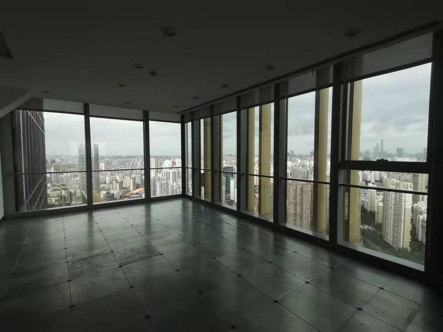 环球港2200平米办公室出租_6.50元/m²/天