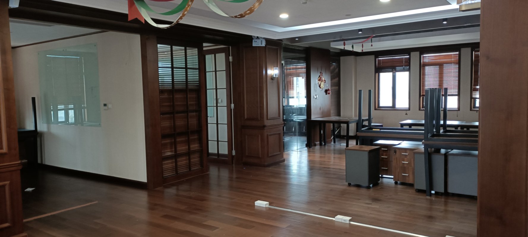 嘉春753长宁 嘉春753 688平米 中等装修