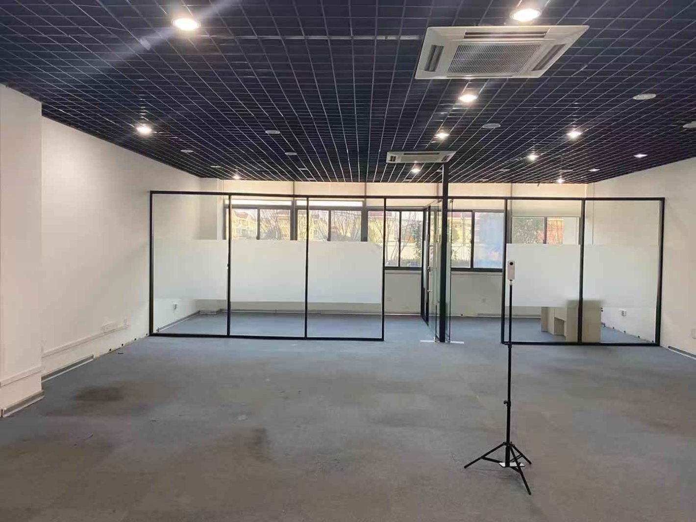 麦腾创业天地普陀 麦腾创业天地 147平米 精装修