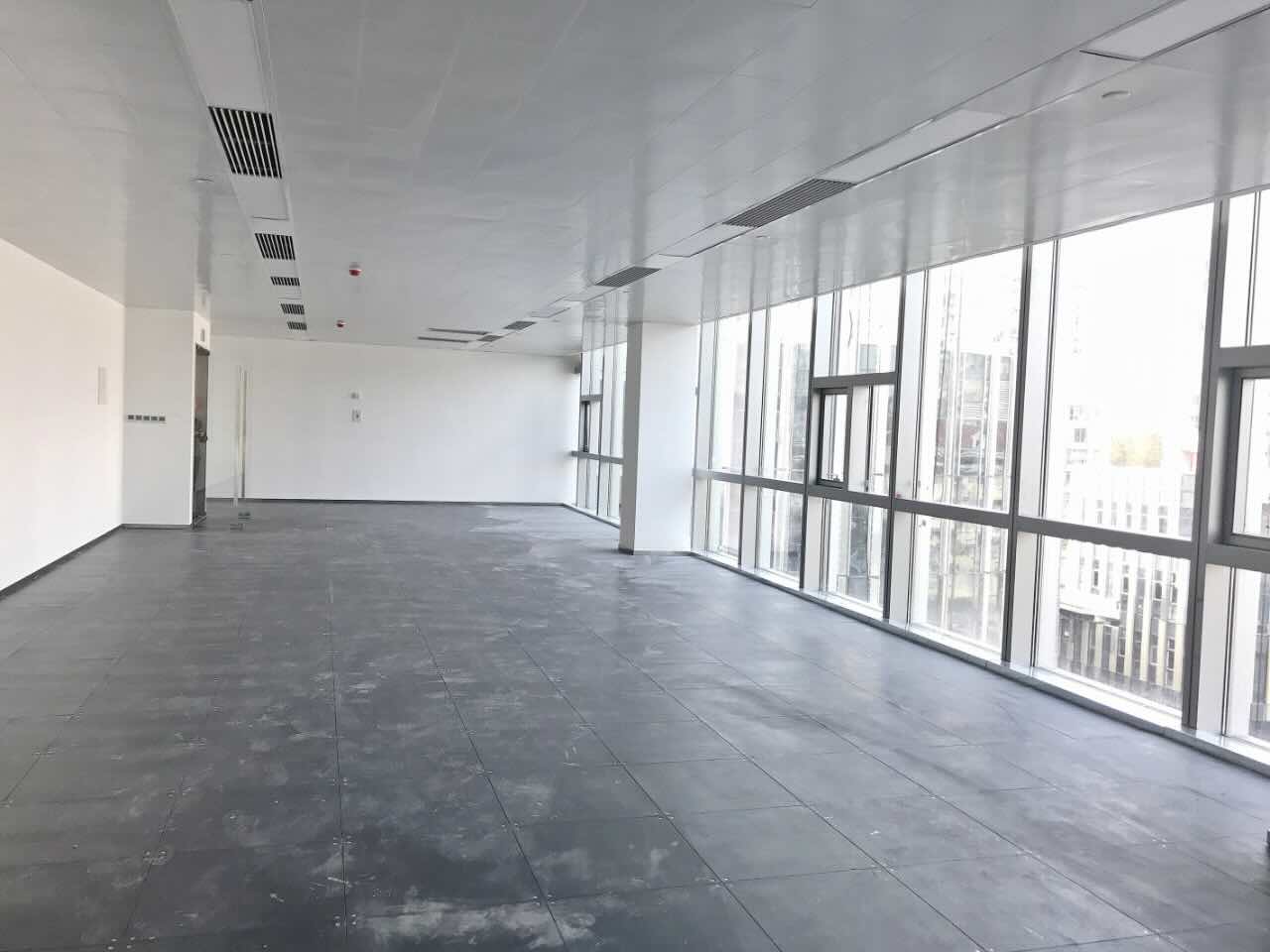 宝地新华大厦800平米办公室出租_3.90元/m²/天