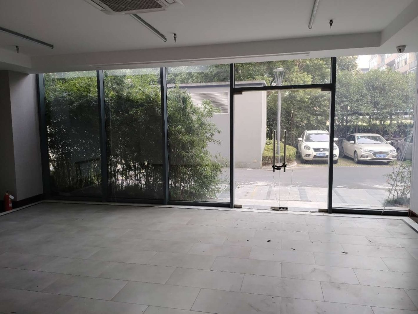 江裕大厦新静安（闸北） 江裕大厦 985平米 毛坯