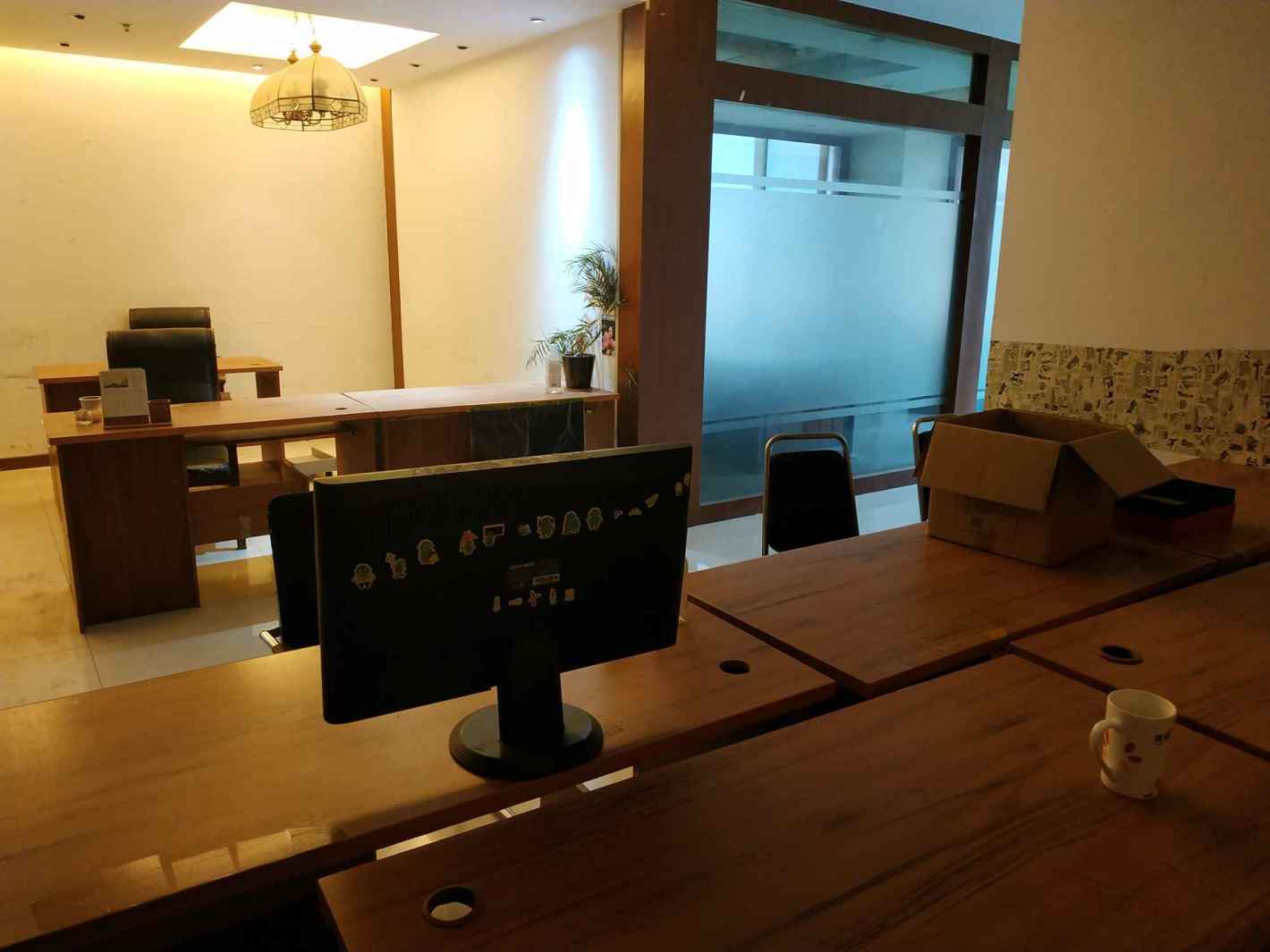 上海康建商务广场180平米办公室出租_3.20元/m²/天