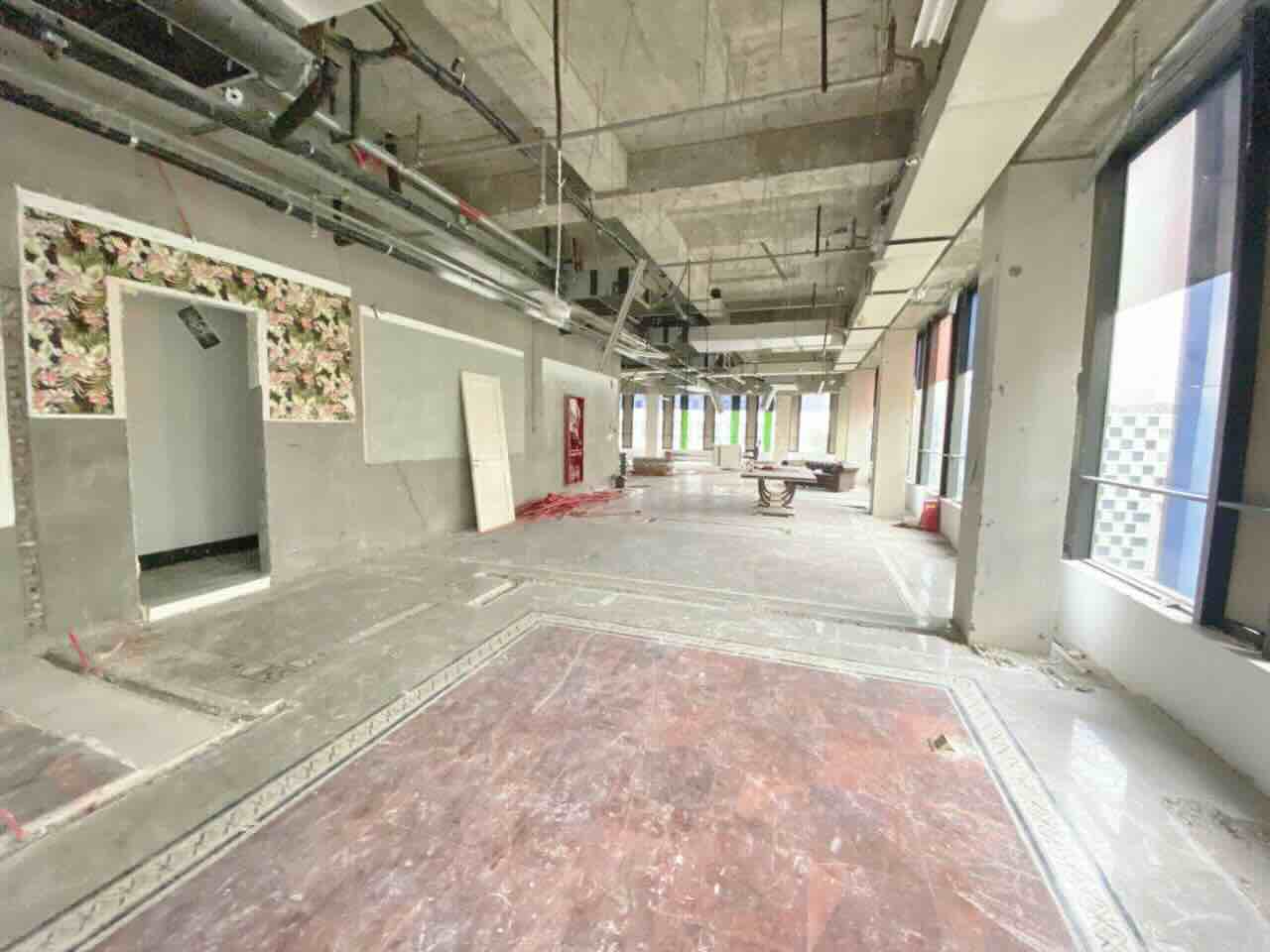 华鑫天地徐汇 华鑫天地 589平米 毛坯
