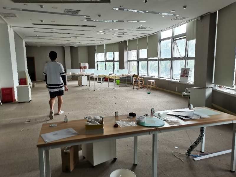 中西大厦234平米办公室出租_3.70元/m²/天