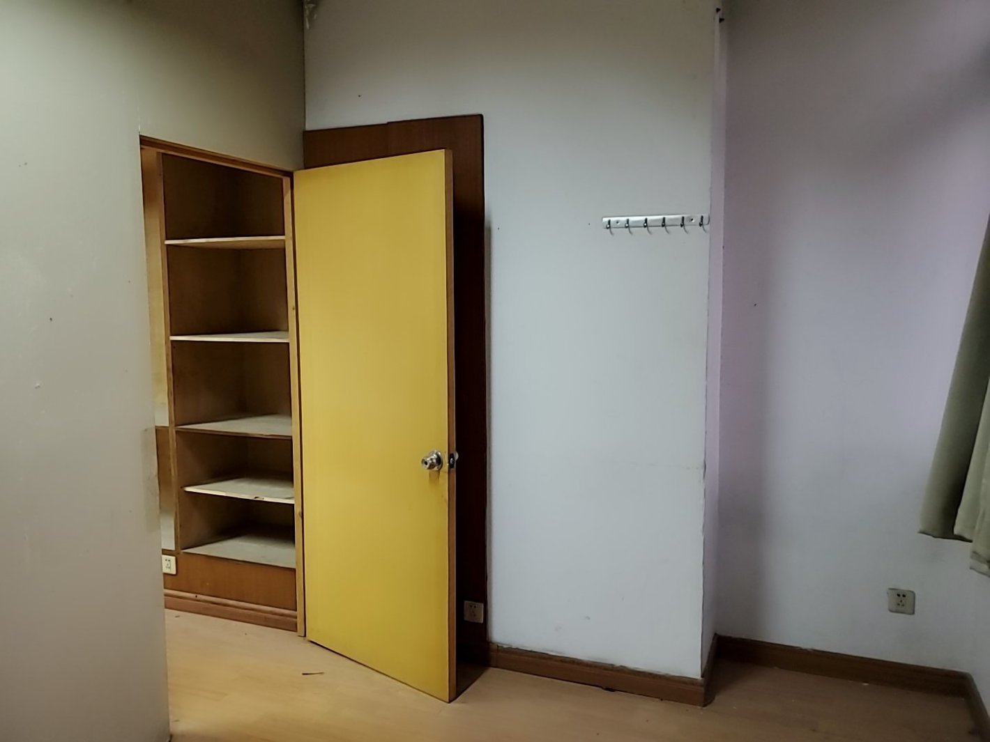海鸥康恒大厦汶水路/共和新路 海鸥康恒大厦 75平米 精装修出租