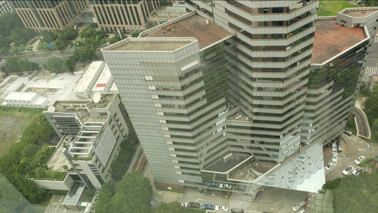 新虹桥中心大厦长宁 新虹桥中心大厦 280平米 简装修