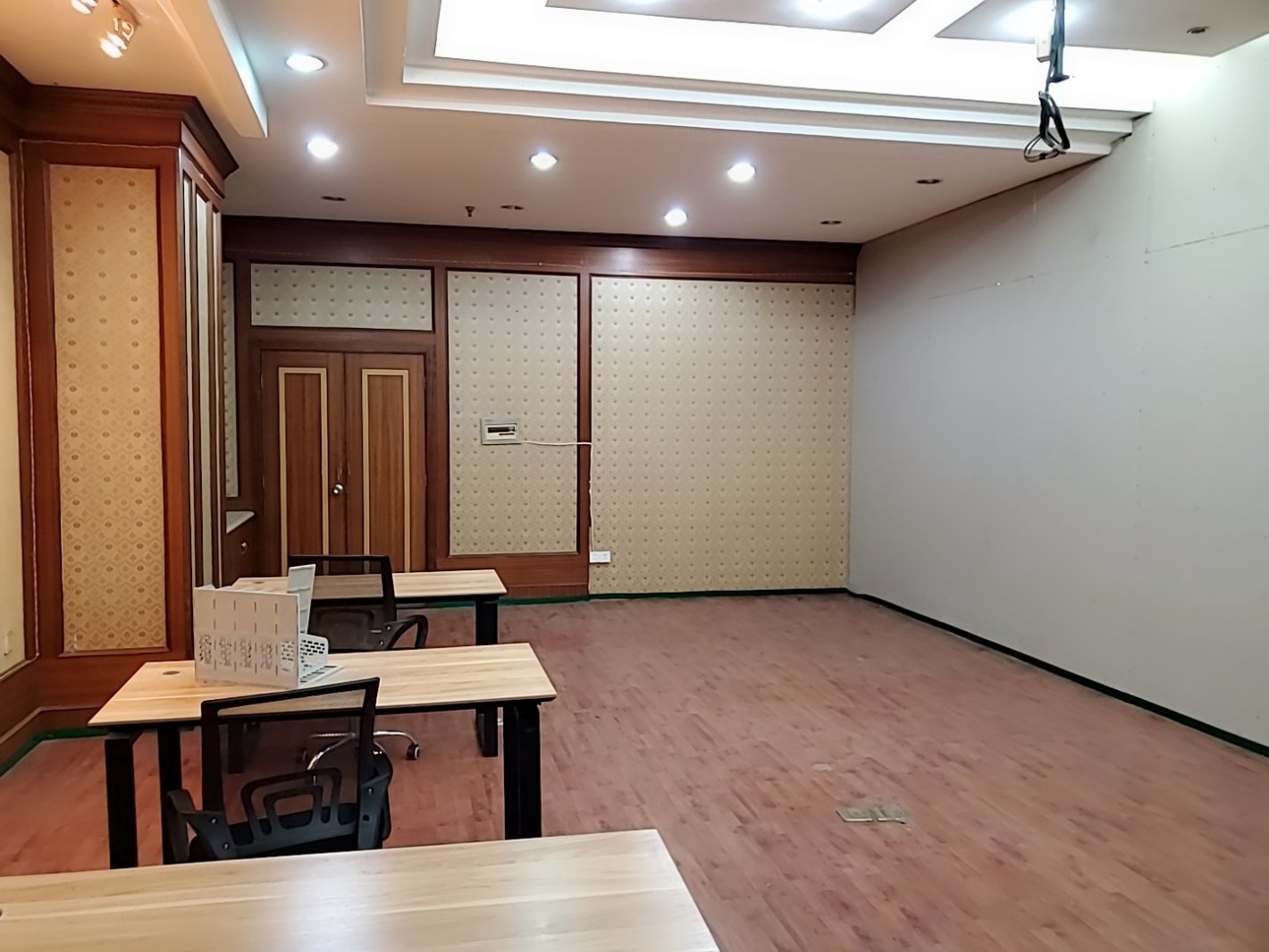 海鸥康恒大厦汶水路/共和新路 海鸥康恒大厦 54平米 精装修出租