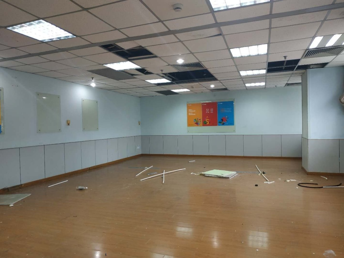 申鑫大厦黄埔区人民广场商圈 申鑫大厦 可办公 可营业美容教育